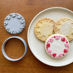 Delicate Heart Wreath Frame Cookie Cutter & Stamp | Food-Grade PLA