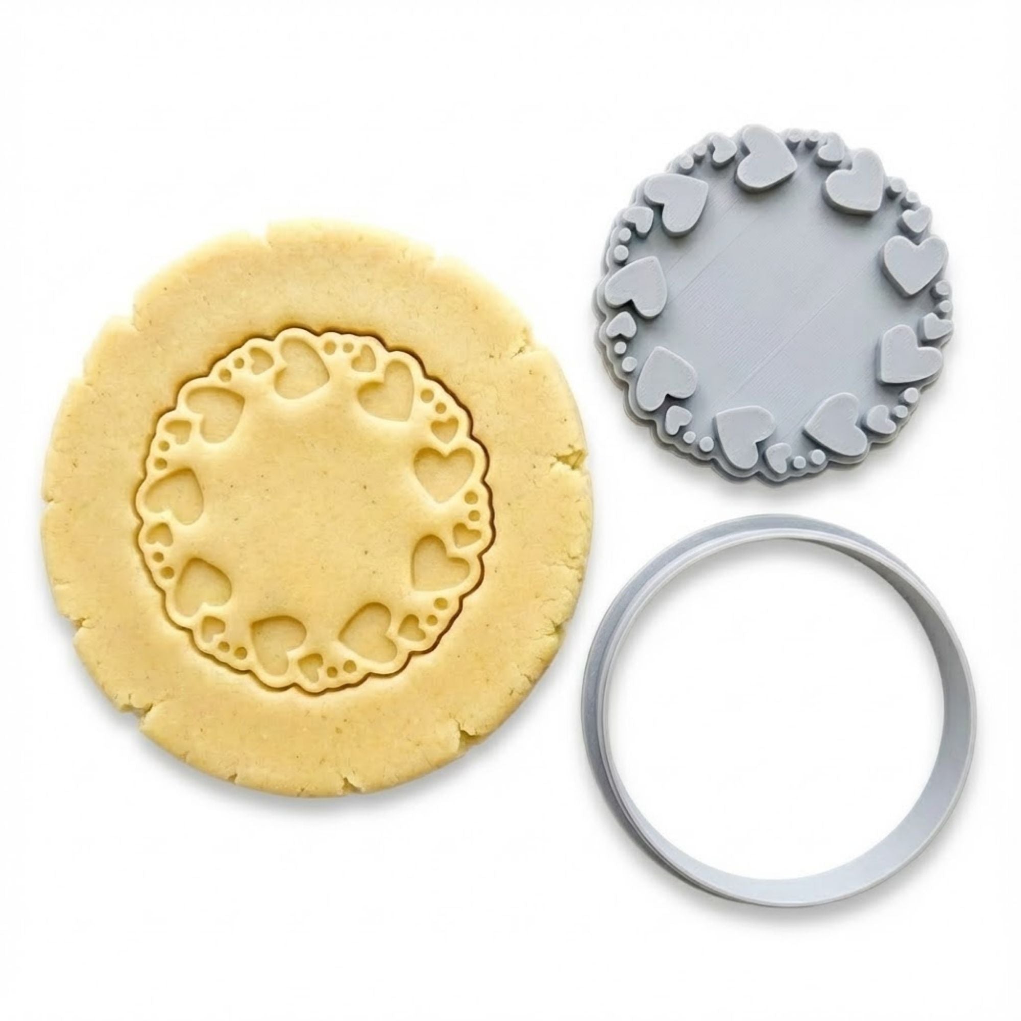 Delicate Heart Wreath Frame Cookie Cutter & Stamp | Food-Grade PLA